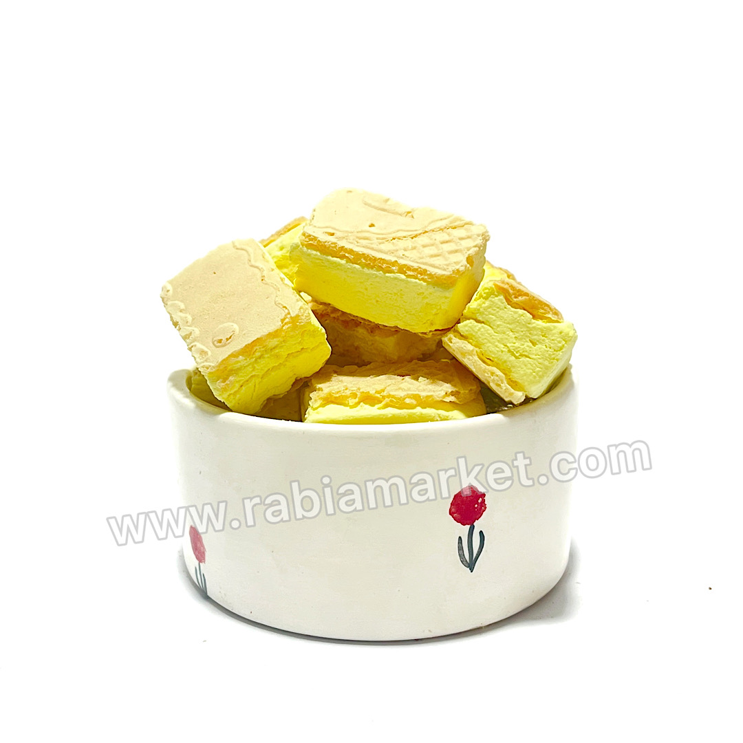 بستنی حصیری زعفرانی خشک پفکی فریزدرایر